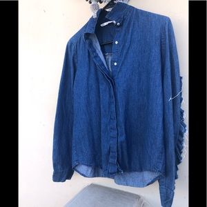 Denim ruffle button shirt